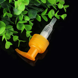 Ribbed Closure Plastic Lotion Pump PP Material Customized Color