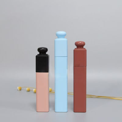 Различные варианты размеров: 5 мл, 15 мл, 22 мл. Выбранная косметическая тушь для ресниц в тюбике с кисточкой. Поддержка индивидуальной настройки.